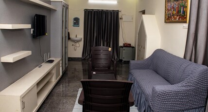 White House Home Stay Room Type - White House Home Stay