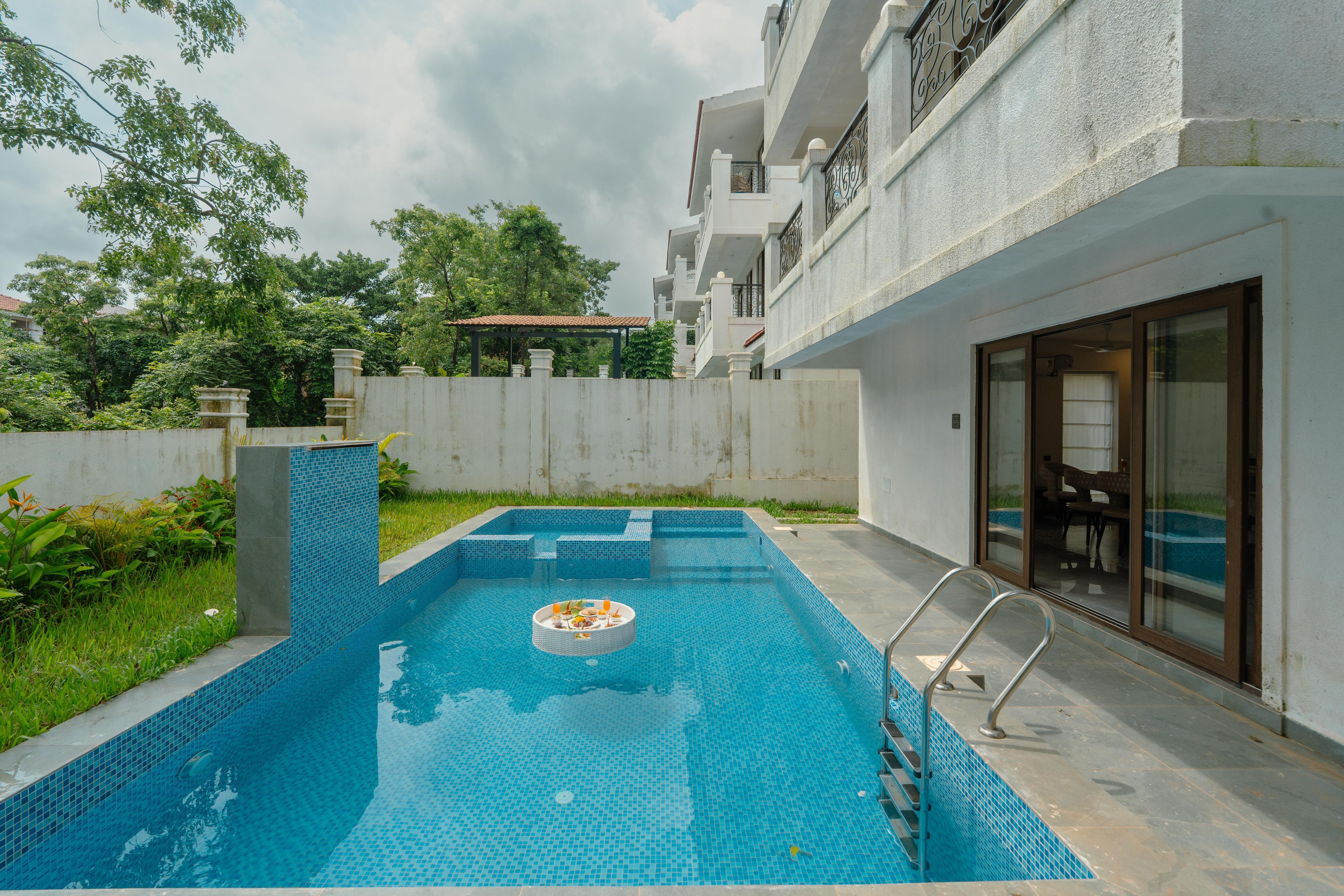 ELIVAAS Signature Casa Verdea | 4-BHK Villa With Private Pool & Lift - Tap to explore photos