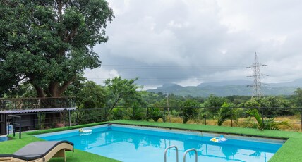 Varu Woods Lonavala Room Type - couple Room