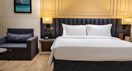 The Fern Residency Solapur, Series by Marriott Room Type - Fern Classic, Guest room, 1 King, City view