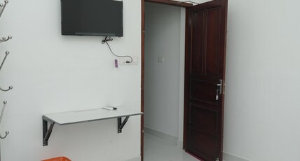 Willy's Homestay Room Type - Deluxe AC Room