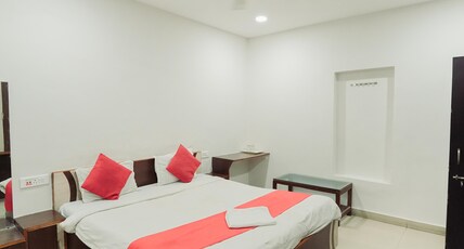 Hotel Natraj, Raipur Room Type - Deluxe AC Room