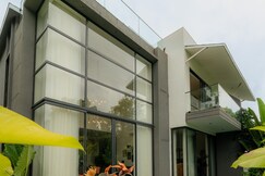 ELIVAAS Purosol | 3BHK Pool Villa close to Ozran Beach