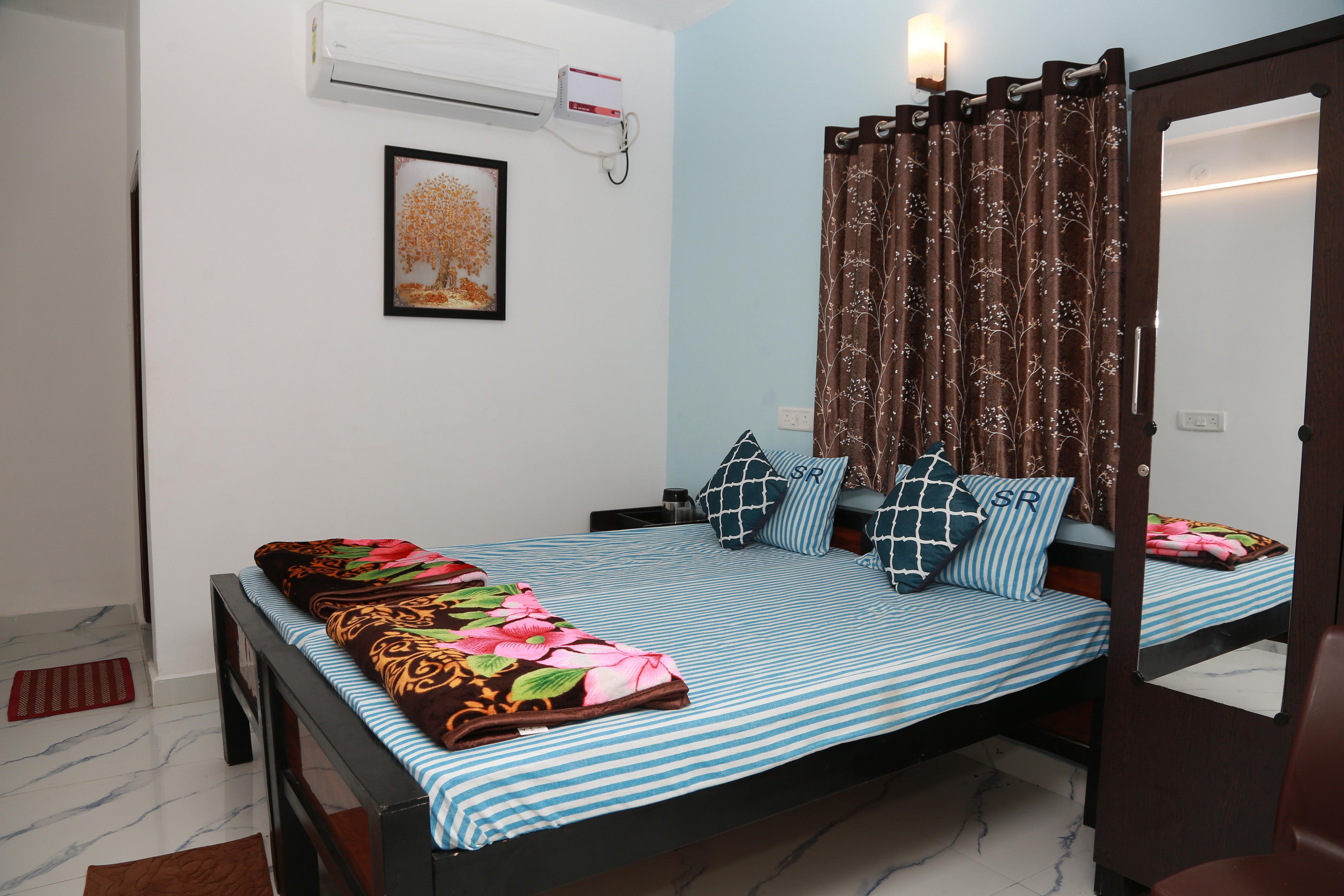 S R Guest House - Tap to explore photos