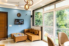 whispering Walls -2BR Mountain View by Homeyhuts