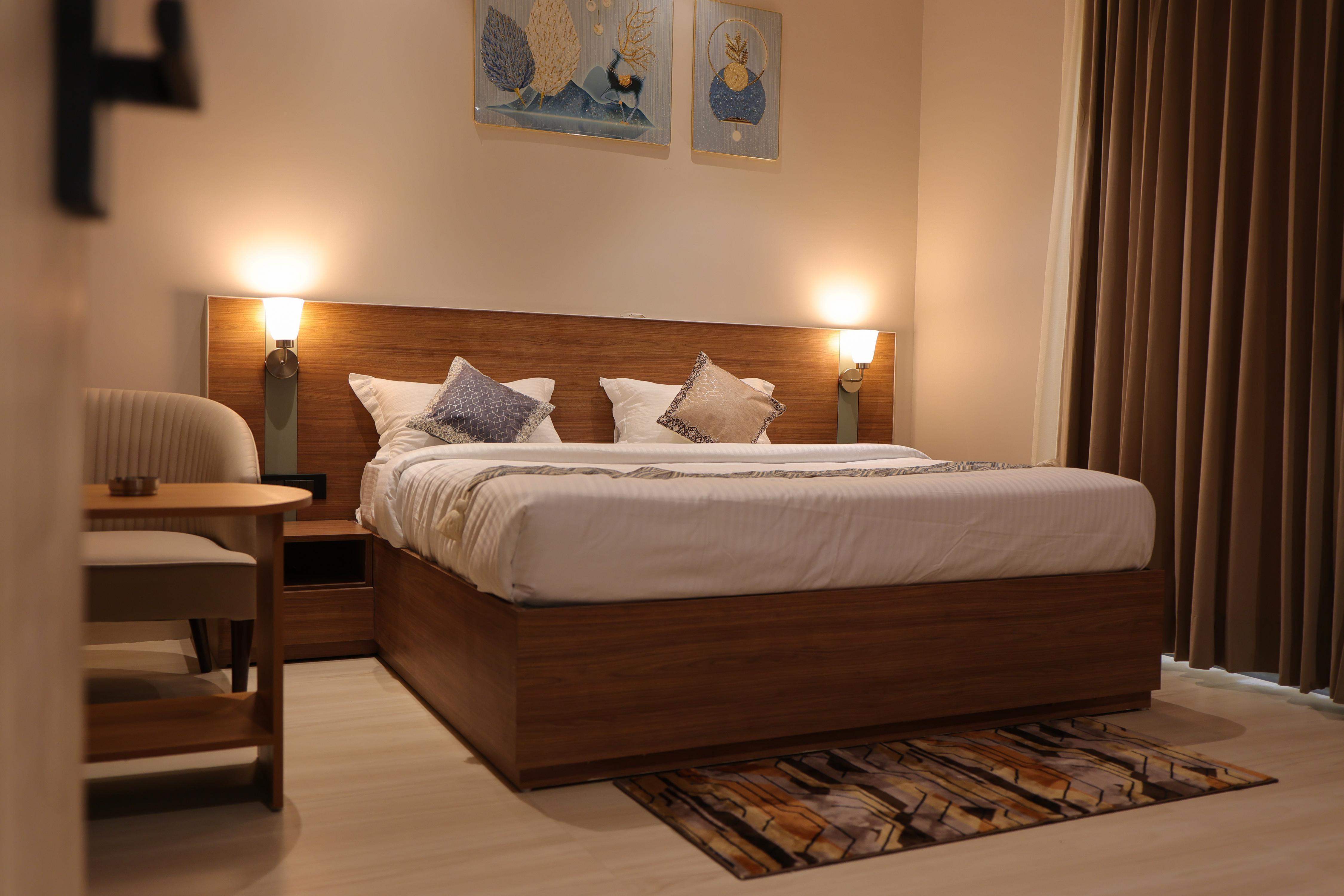 yash residency Room Type - SEMI DELUXE