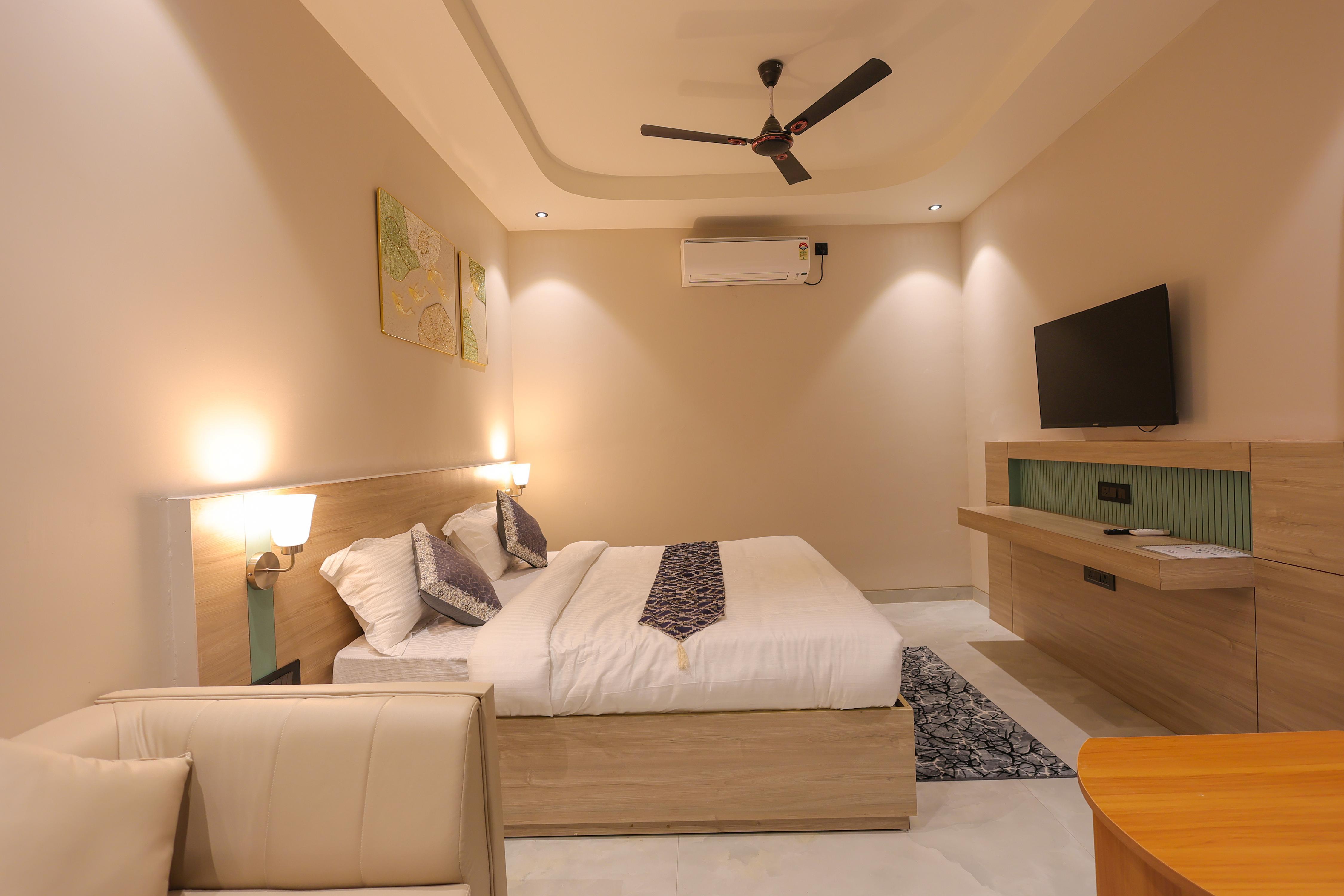 yash residency Room Type - SUPER DELUX