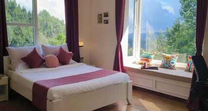 Hope Horizon Villa by LexStays Room Type - Luxury Room with Mountain View