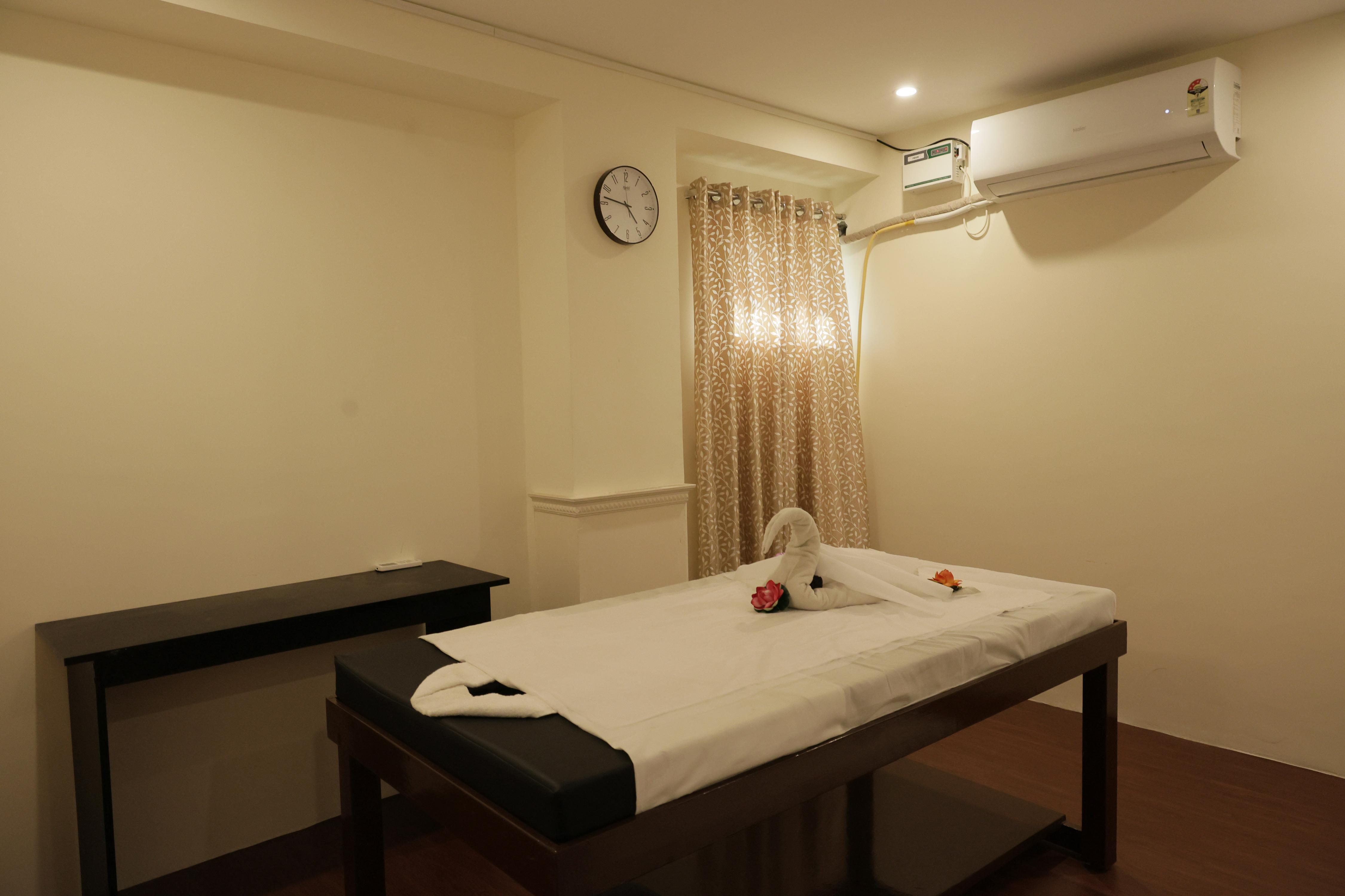 Serene Stays Room Type - Standard Room