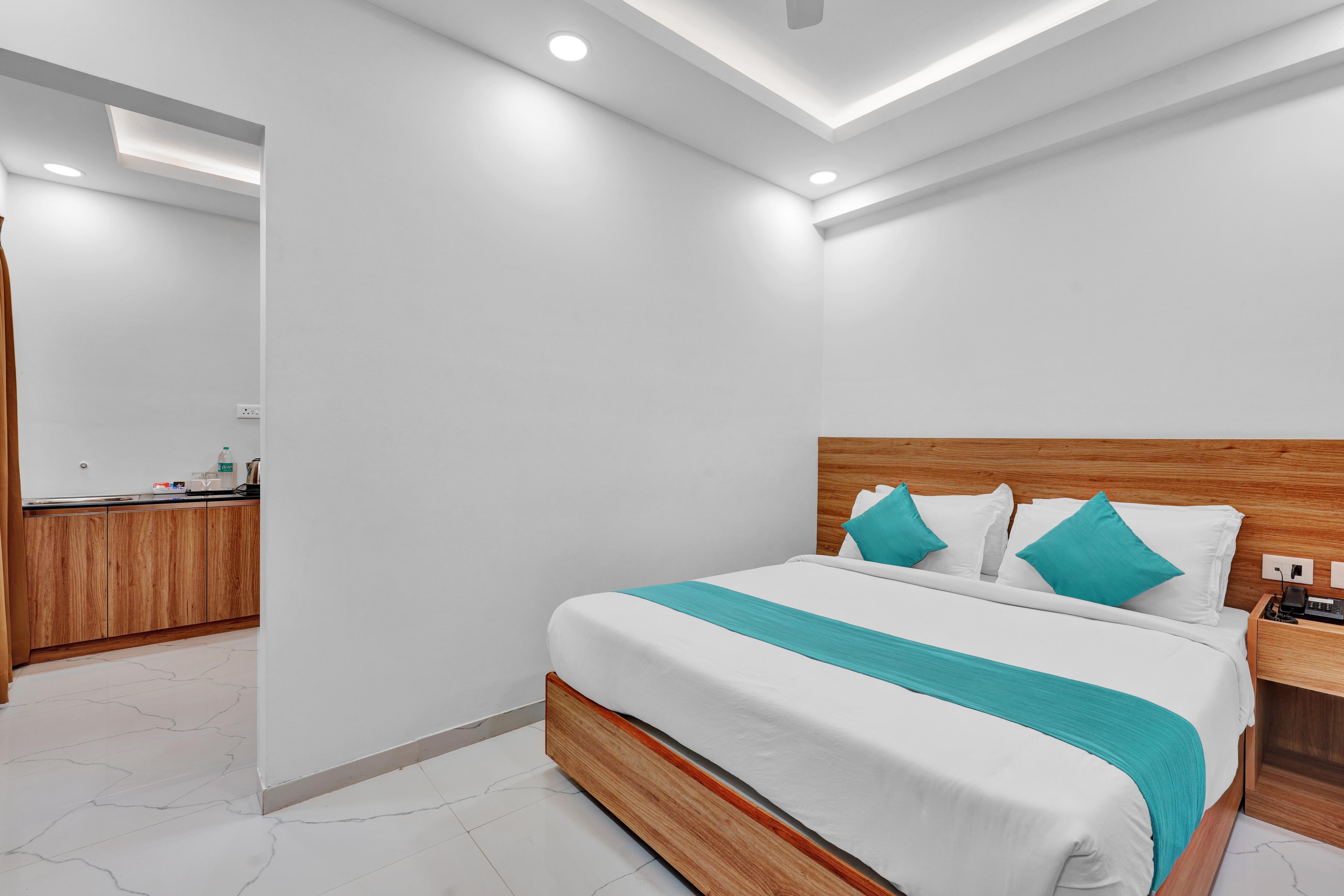 Rohaan Hotel Elite by UPAR