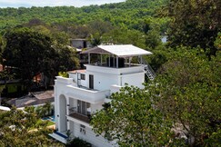 ELIVAAS Fernweh | 4 BHK with Pvt.Pool & Garden, Gazebo