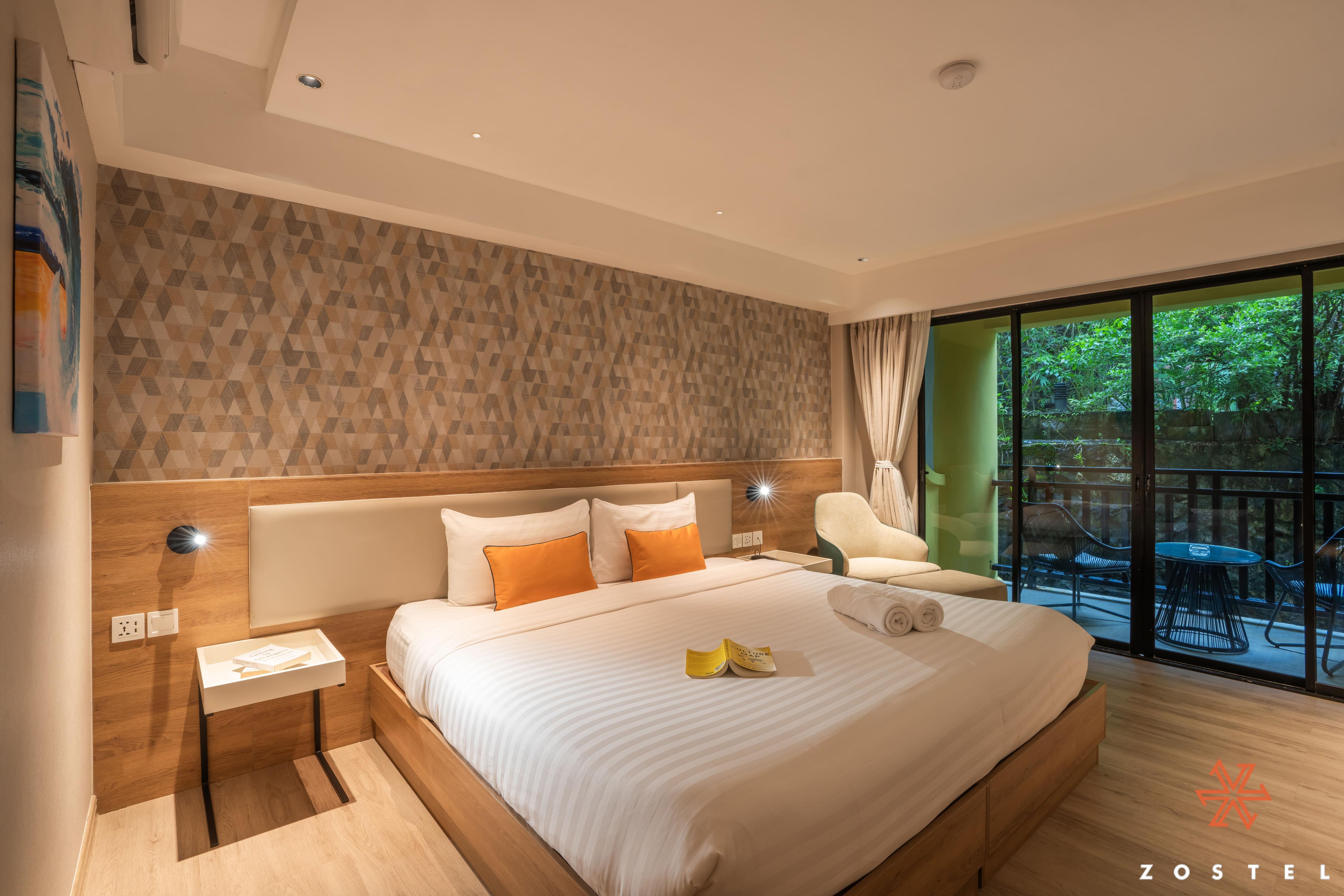 Zostel Phuket (Patong Beach) Room Type - Deluxe Double Room (with Balcony)