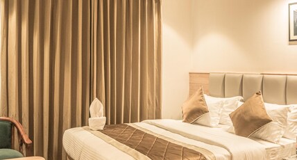 Hotel Arjay Valley Room Type - Deluxe view room