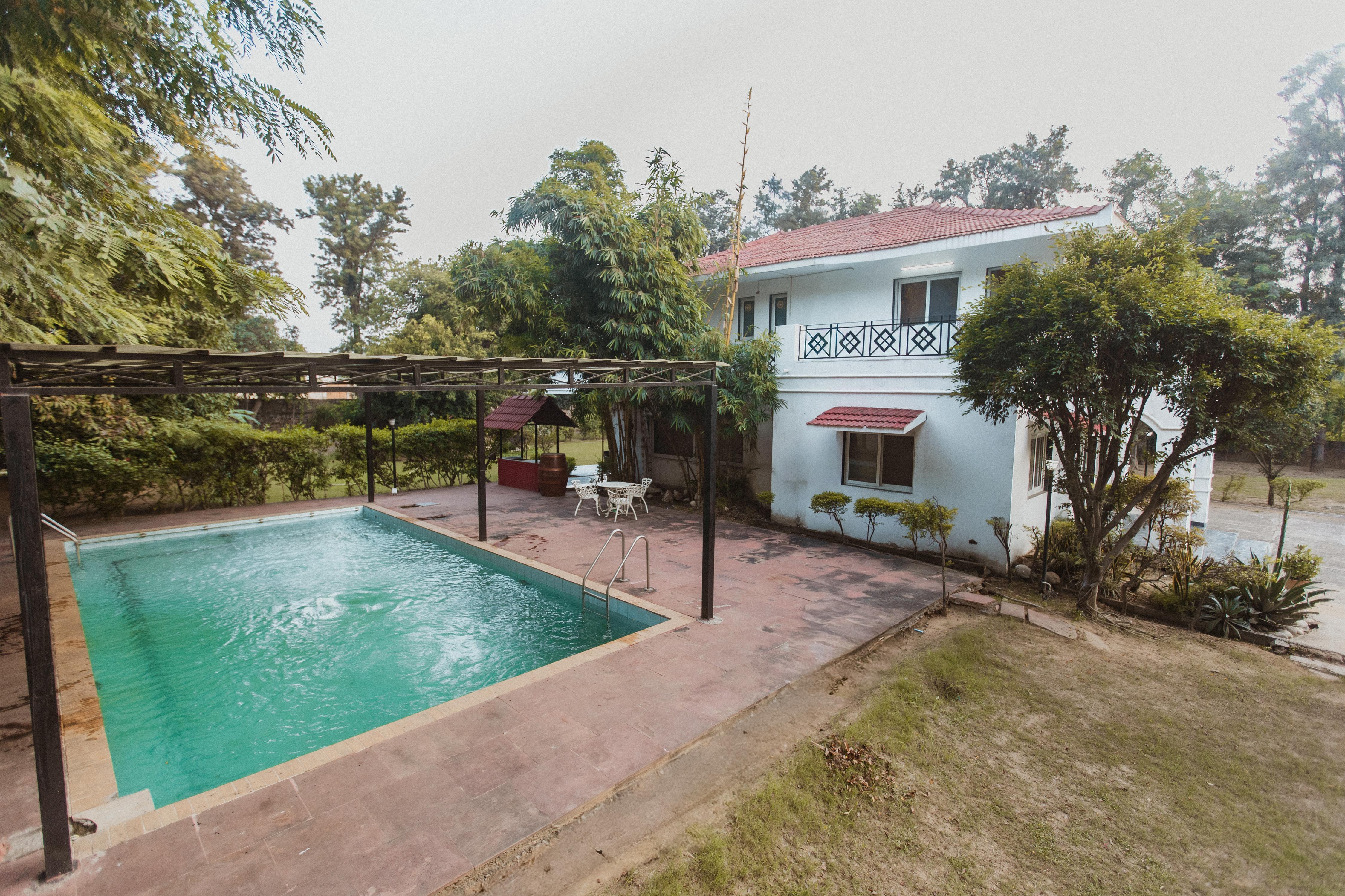 Starlit Solace - 3bhk private will with pool by The Party Citadel - Tap to explore photos