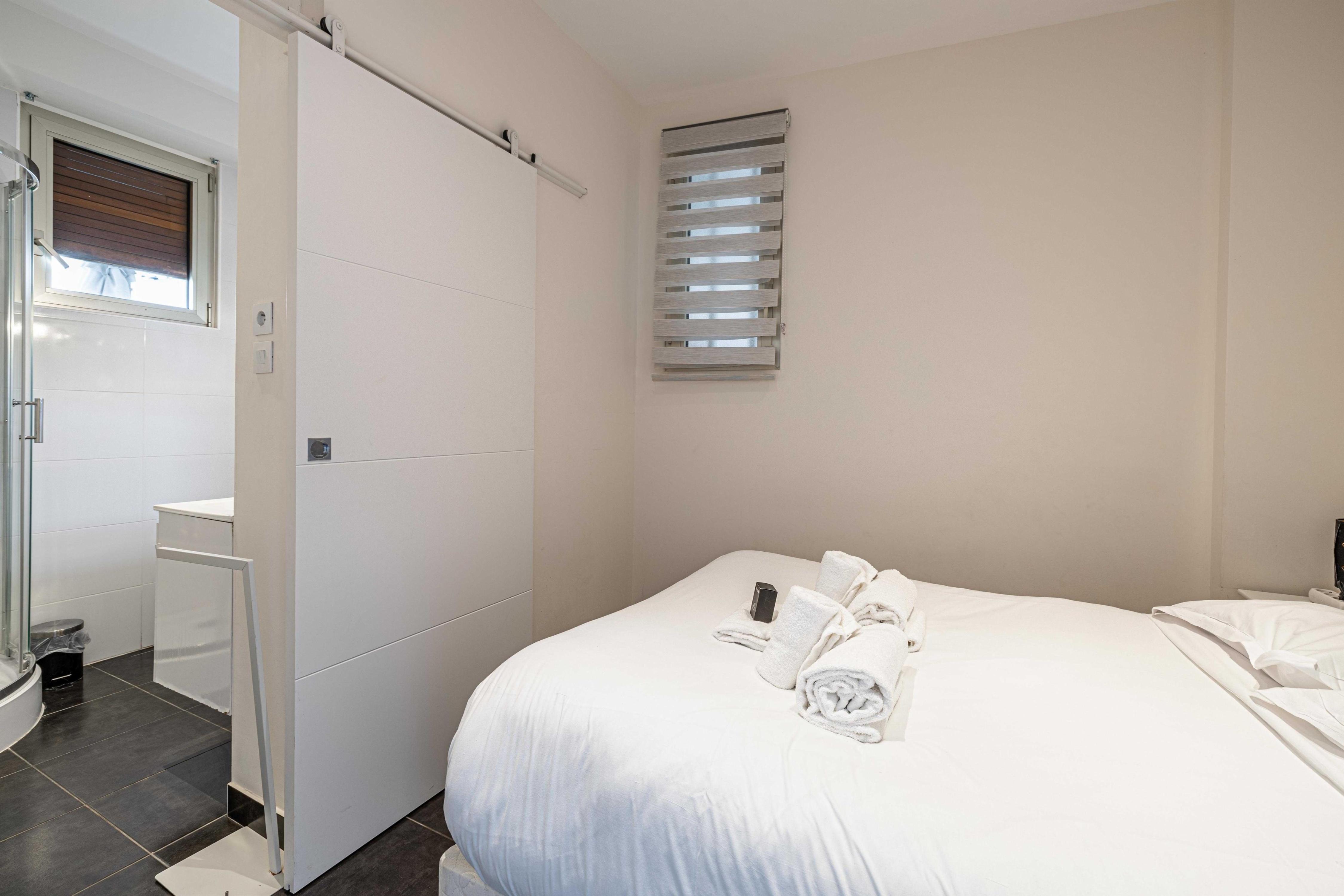 Welcoming Apartment with parking - Croisette - Tap to explore photos