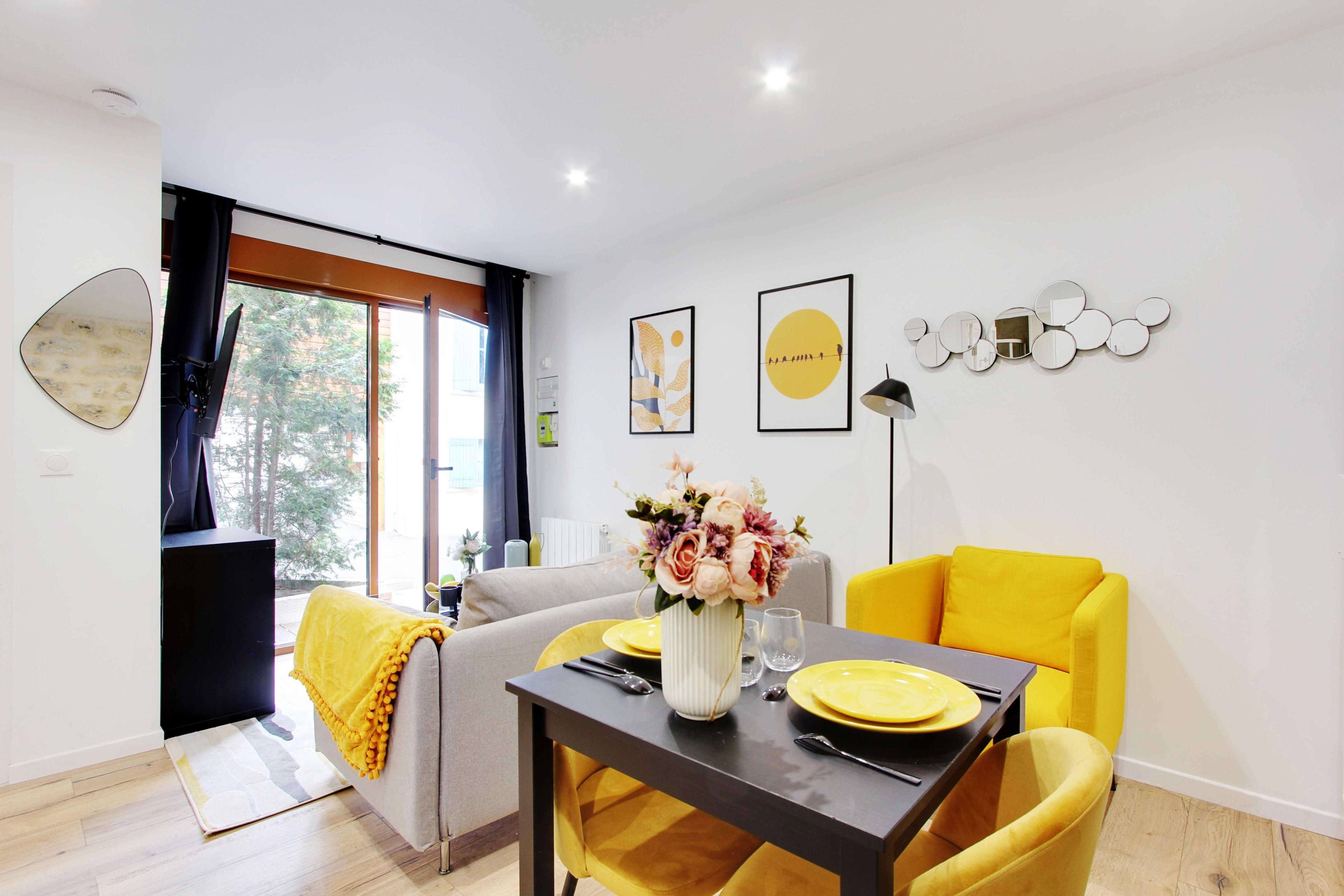Charming Apartment -1BR/2P- Next to Paris - Tap to explore photos
