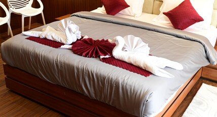 IJ Crowne Room Type - Premium Room