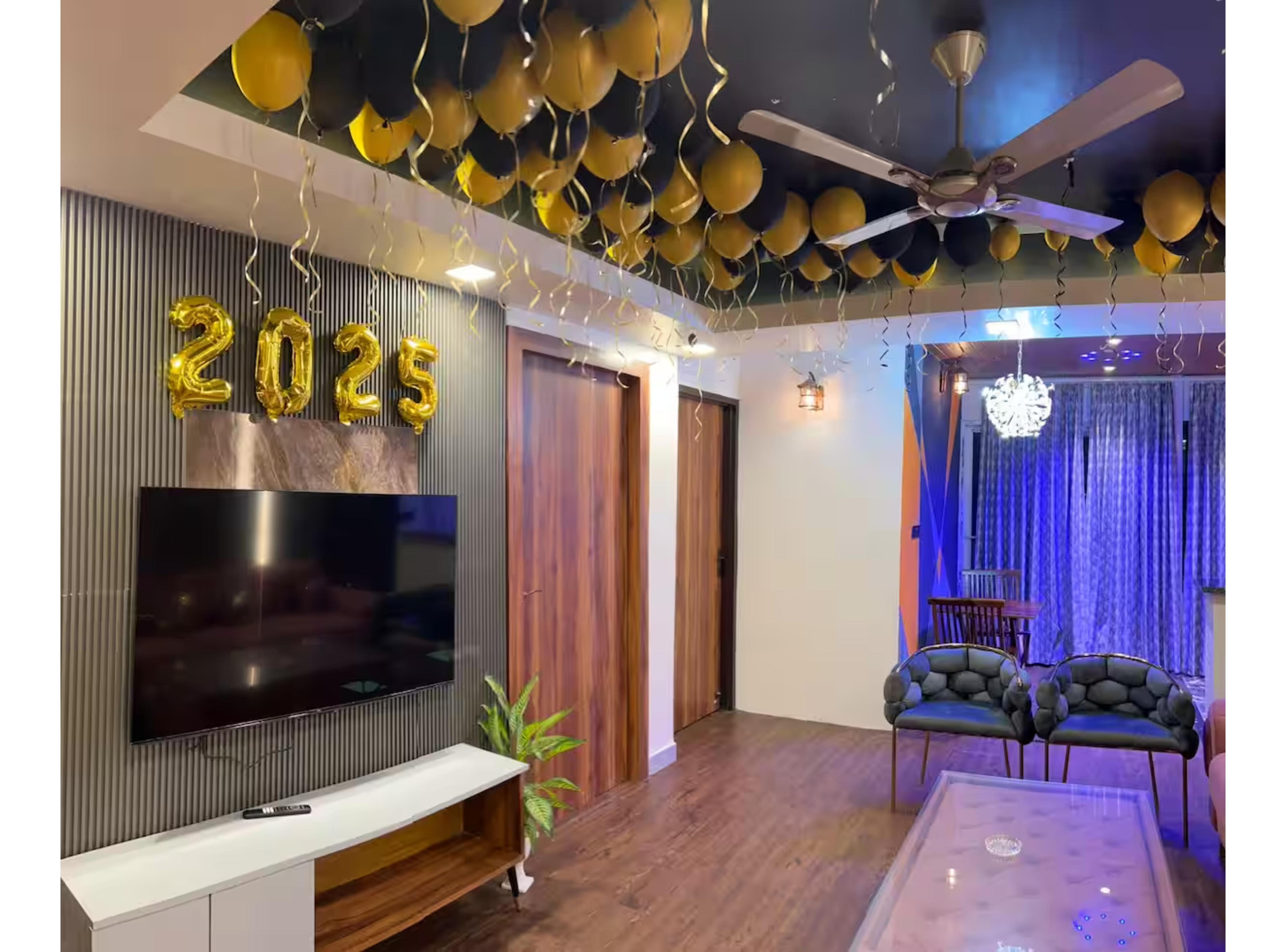 FamJam | 3Bhk Opal Opulent Penthouse - Tap to explore photos