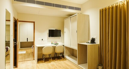 M SUITES & HOTEL Room Type - Deluxe Suite