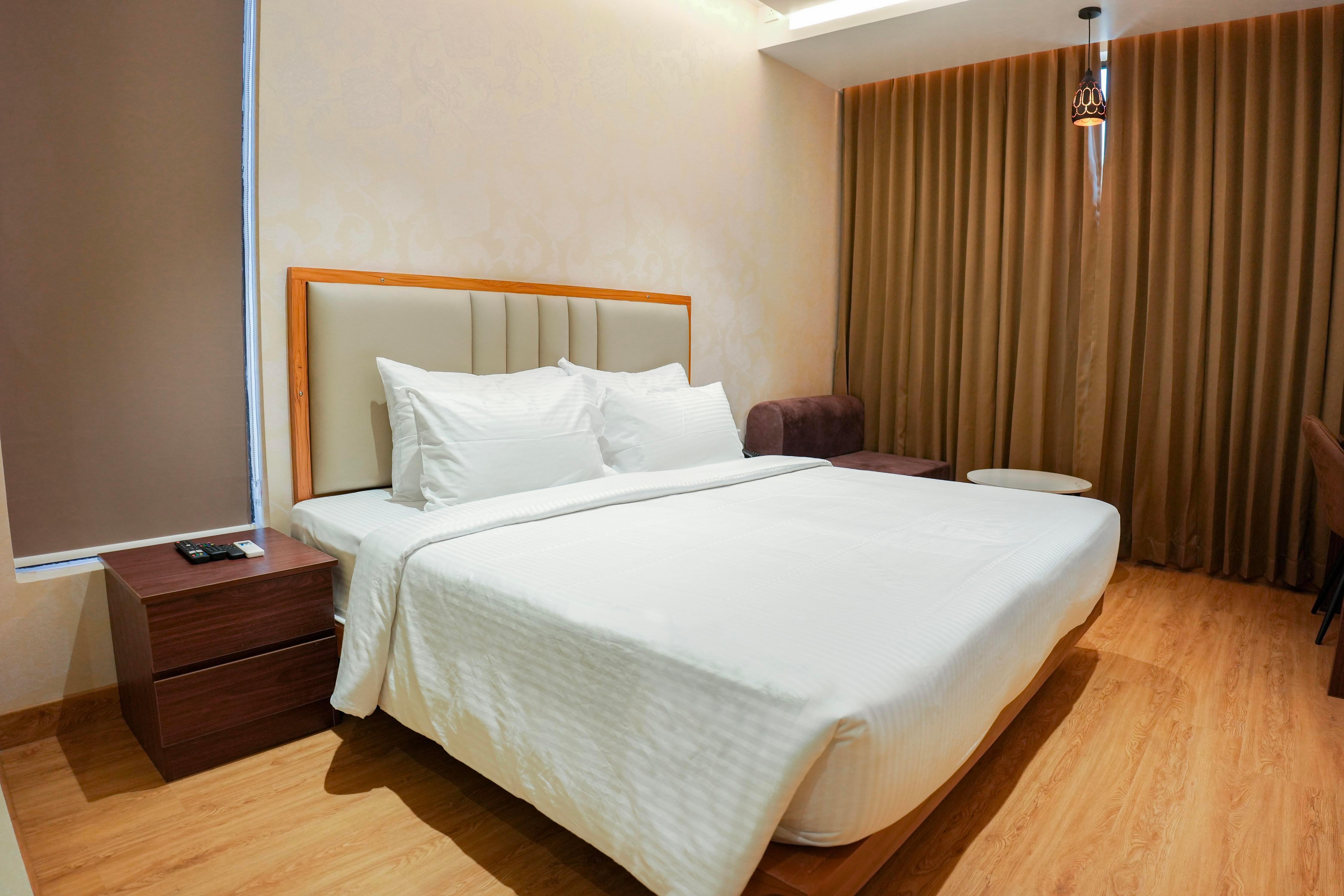 Manchester Suites Room Type - Premium King Room