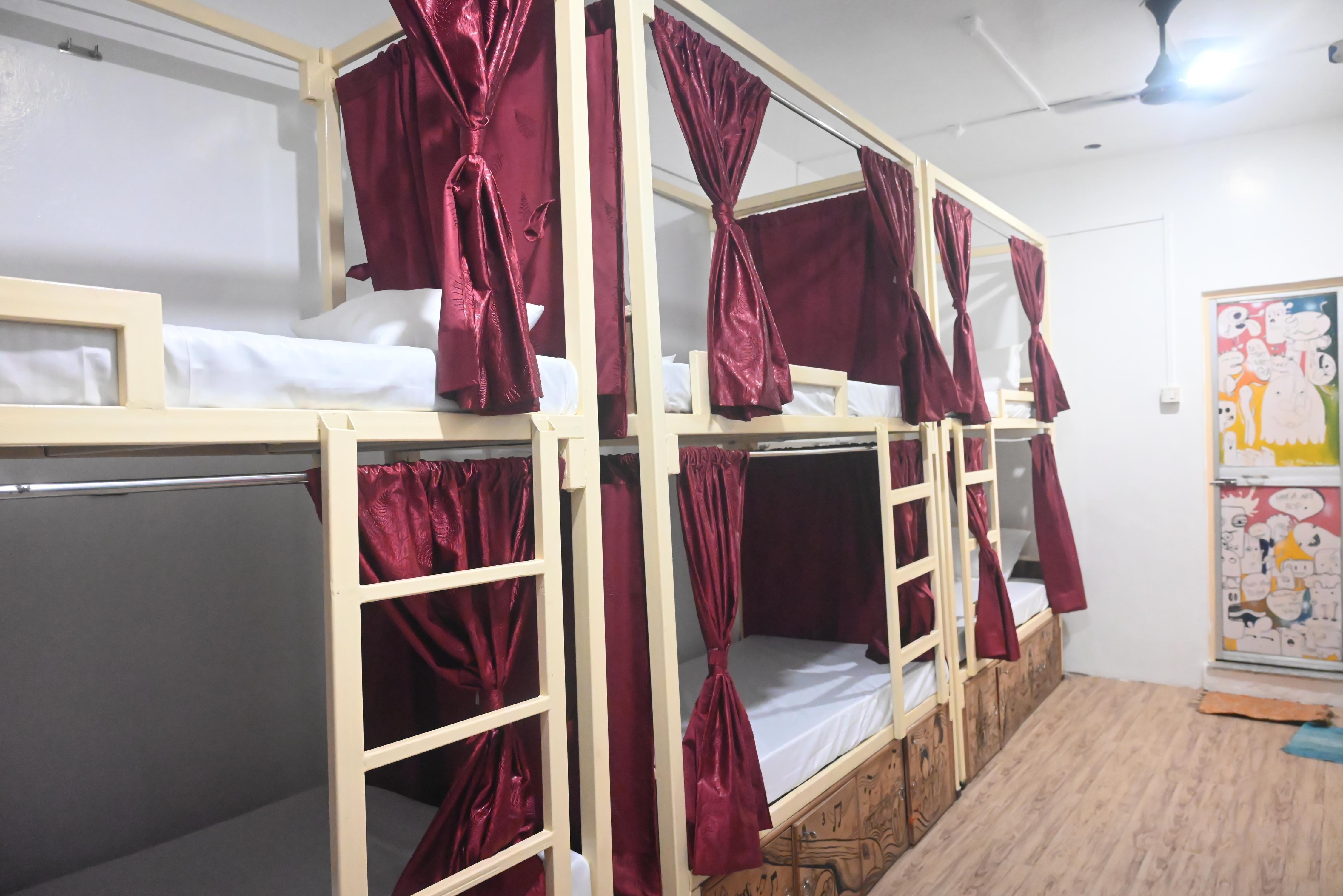 Kashi Vibes Hostel | Rooms & Dorms - Tap to explore photos