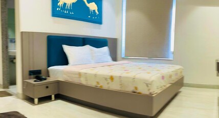 HOTEL JMP (Jamanlal Mangalchand Parmuwal) Room Type - Luxury Suite with City View King Bed