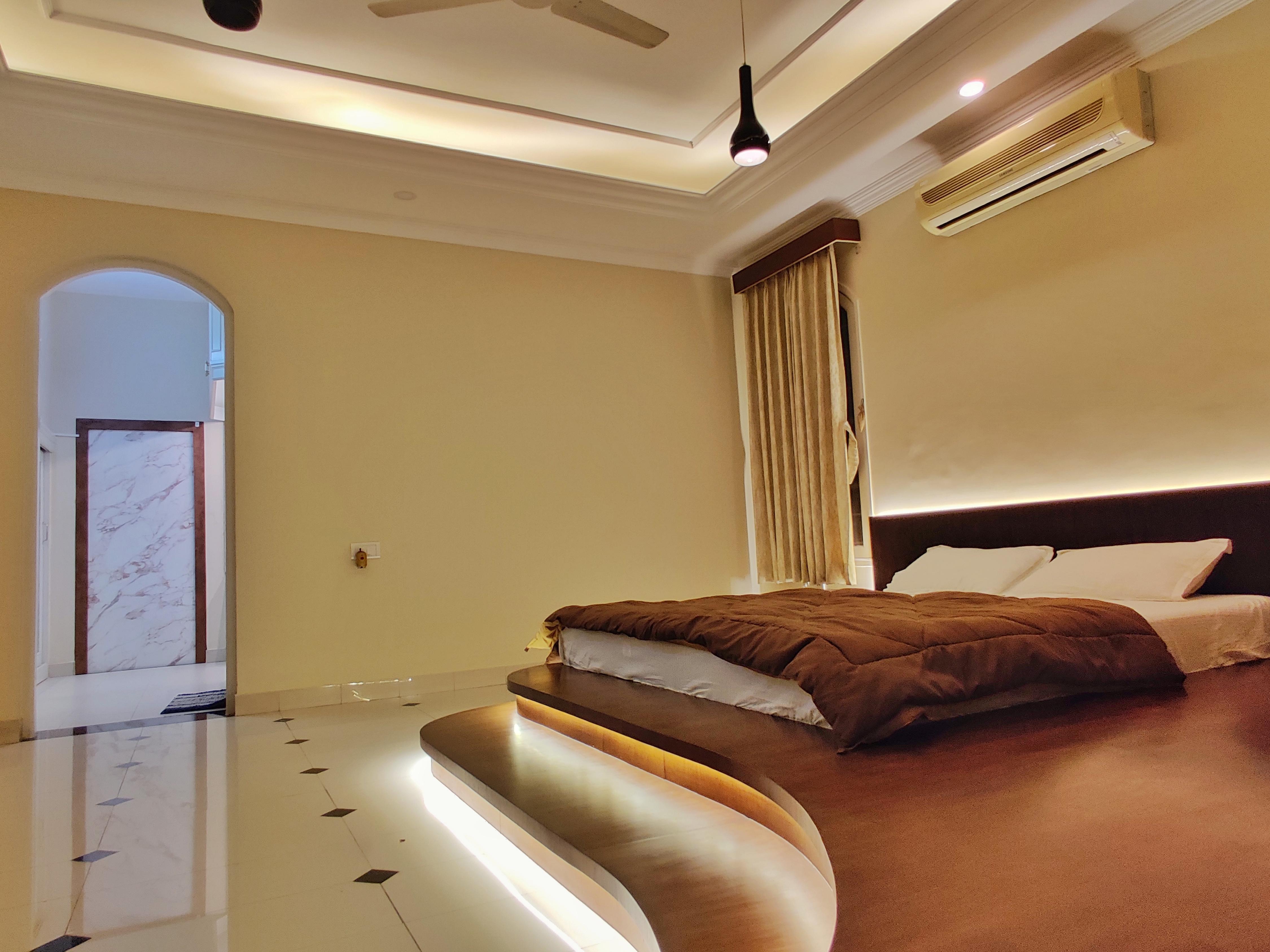 Rustic Manor - Villa 8 Room Type - Master Bedroom
