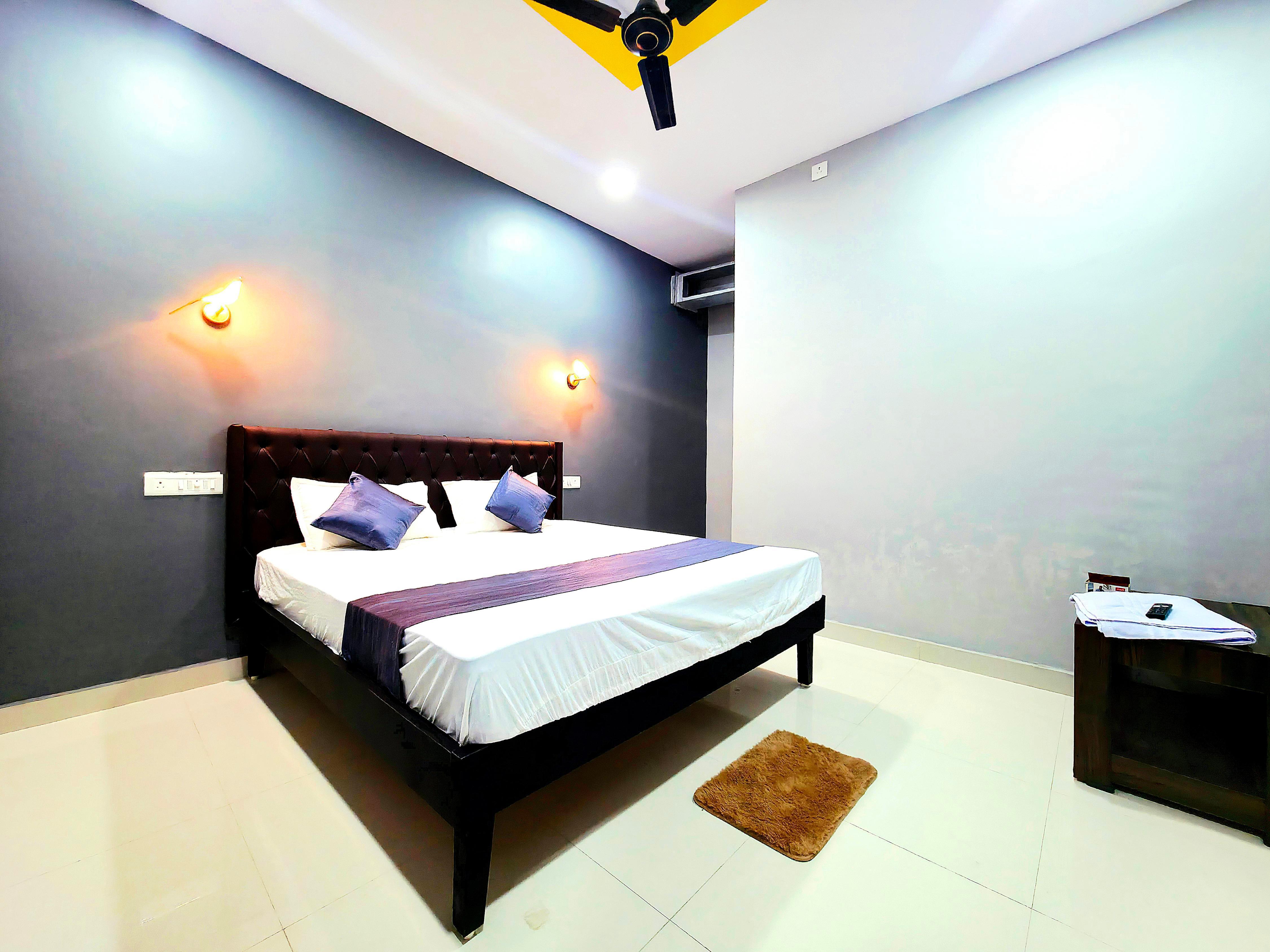 HOTEL RIO Room Type - Deluxe King Bed Room