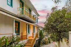 ELIVAAS Casa Lotus | 3 BHK Villa with Pvt Pool & Cosy Nook