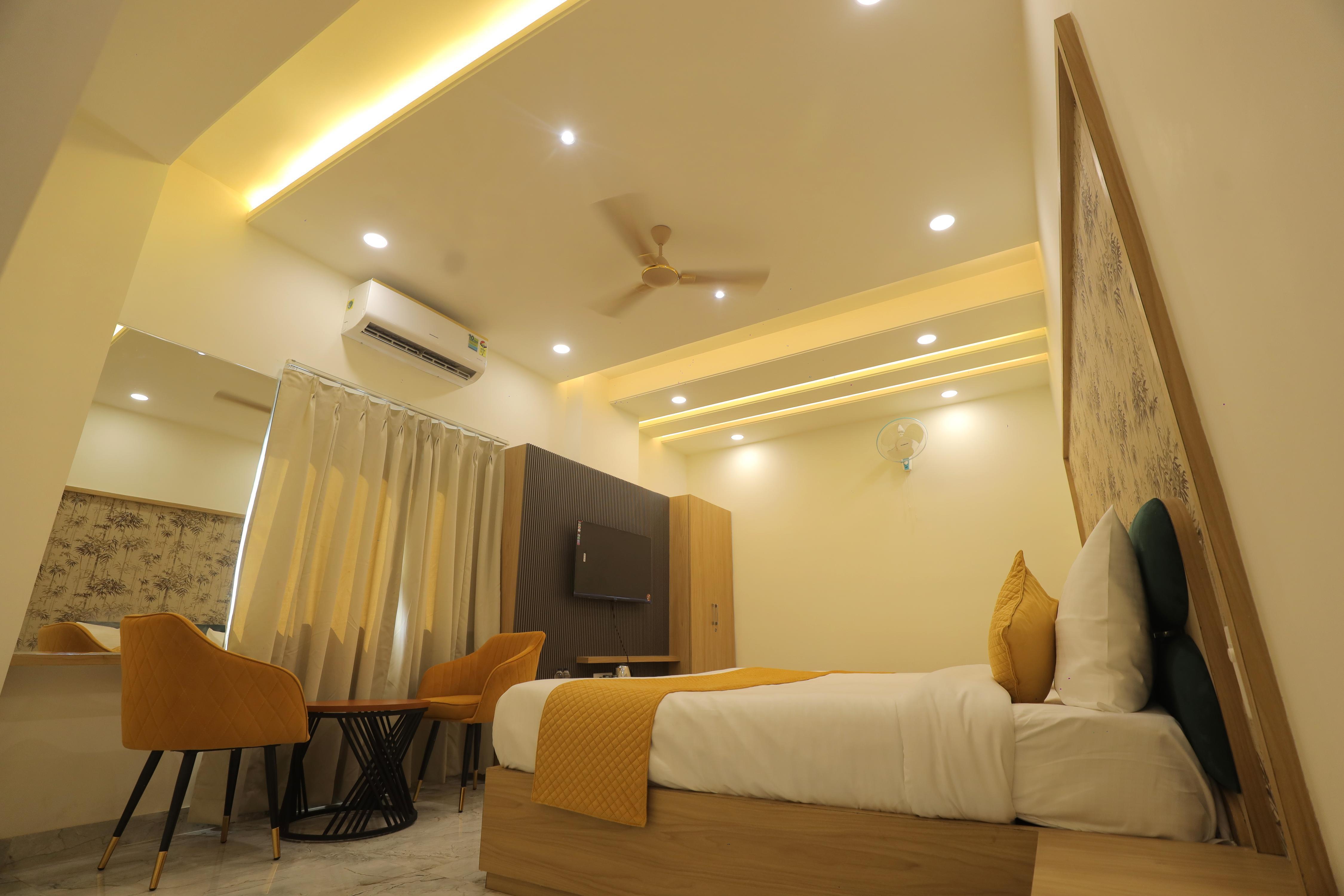 HOTEL CHANDRODAYA ORCHID Room Type - Executive Room With City View