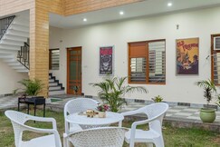 Las Vegas Party house by Aerogreen Homestay