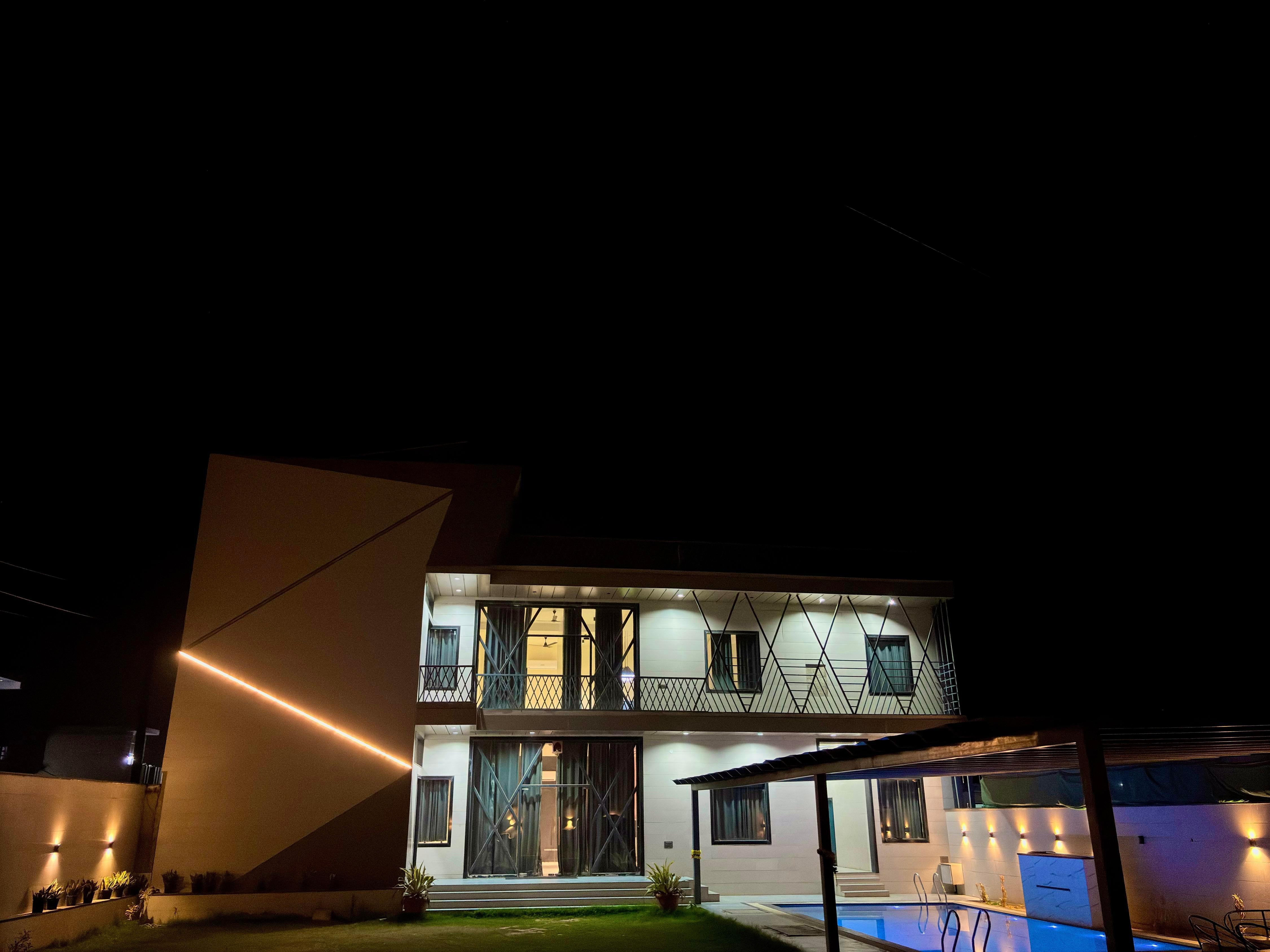 Grazio Villa By The party Citadel