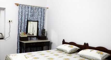 U-Turn Homestay Room Type - Bedroom 1