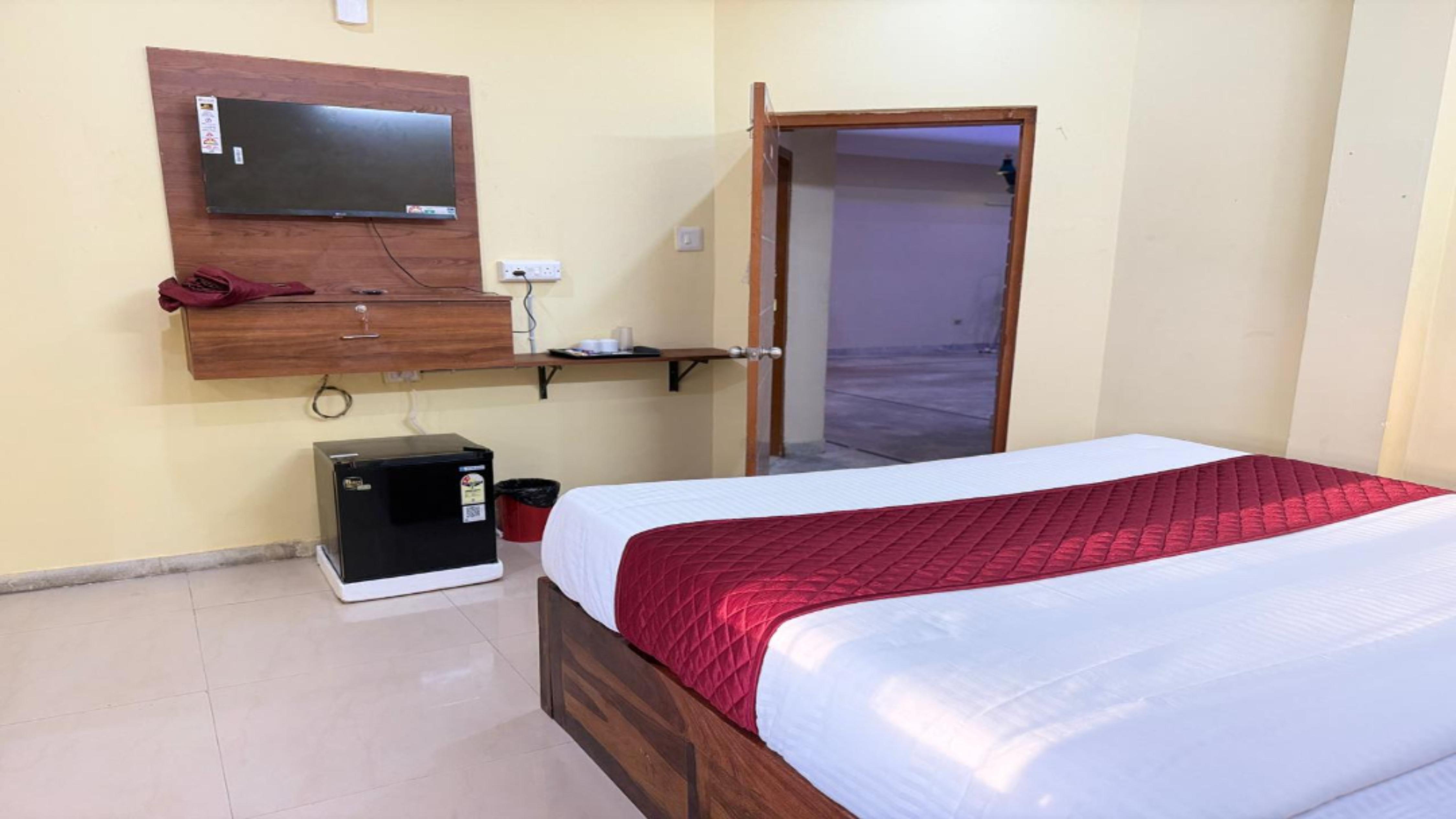 HOTEL SHUBHAM Room Type - Luxury Room