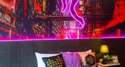 Ceylonz Suites KLCC By Ango Room Type - Deluxe double Neon Studio Ceylonz Suites KLCC By Ango Room Type - Deluxe double Neon Studio