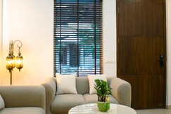 Luxe 3bhk Duplex W/ terrace/Hall/Kitchen By The Party Citadel