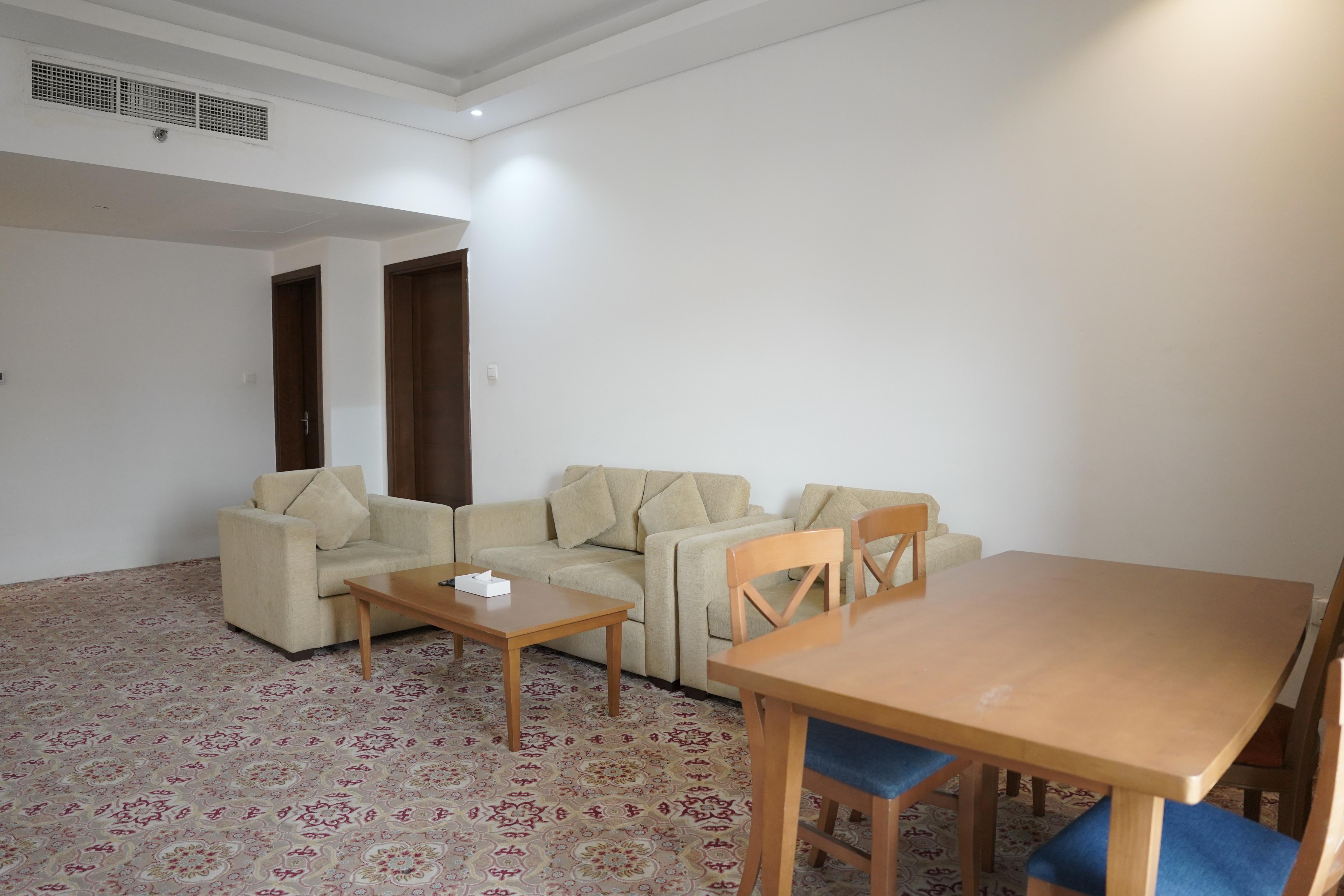 Tamr Inn Hotel - Tap to explore photos