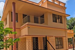 Chateau Shanti || A 2 Bedroom Unit in an Artists House
