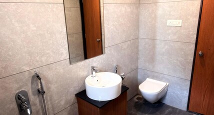 Gold Lion Resort Room Type - Deluxe King Bed with Garden View