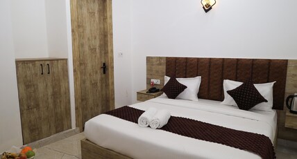 The Hoften Vibranta Haridwar Room Type - Lighting Deal at Alivaa - Limited Time Offer