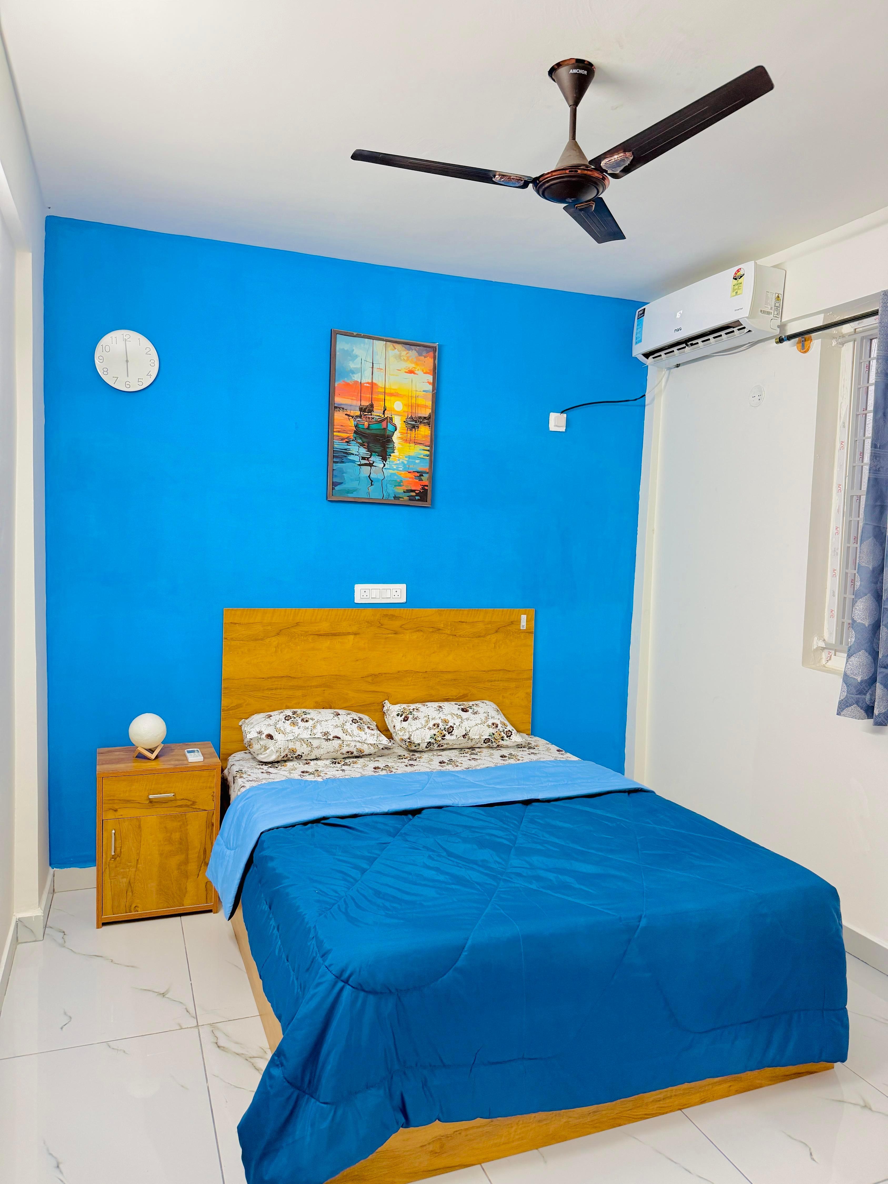Tranquil Blue Getaway Pent house for couples Ac - Tap to explore photos