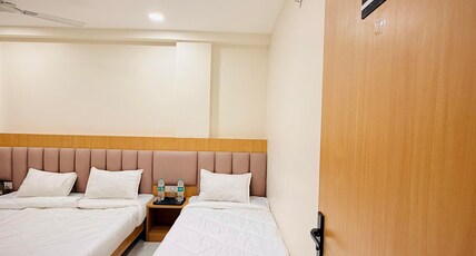 Hotel Kavita Inn Room Type - Super Deluxe Room