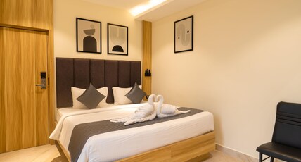 SIVASHREE RESIDENCY Room Type - Premium Temple view