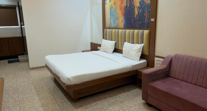 Sai Srushti Residency Room Type - Super Deluxe