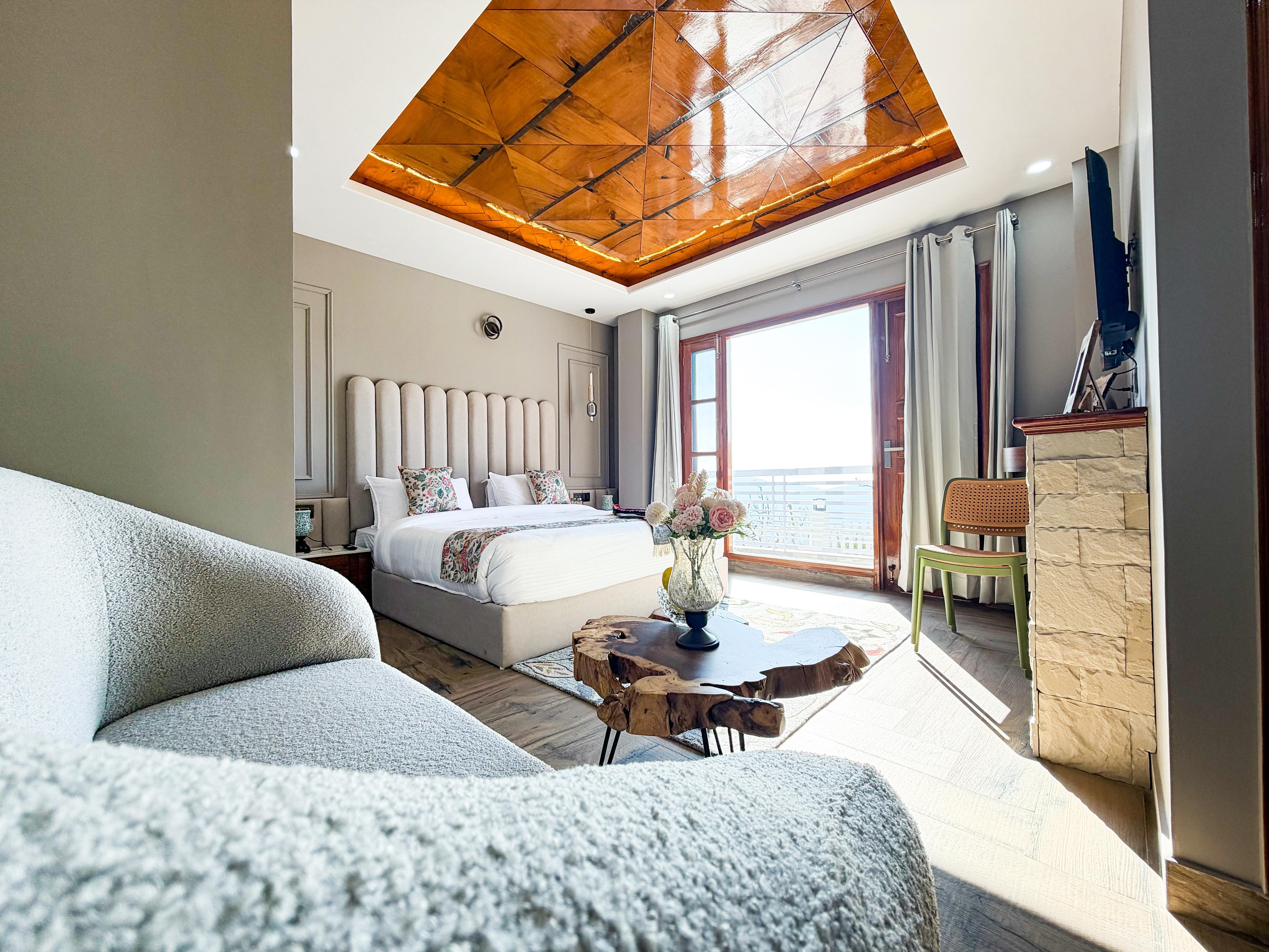 Orchard Villa Luxury Homestay, Kufri Shimla - Tap to explore photos