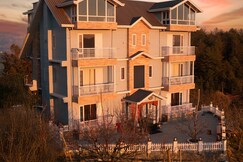 Orchard Villa Luxury Homestay, Kufri Shimla