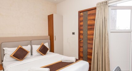 Hotel Liora Suites Room Type - Premium Room with Balcony