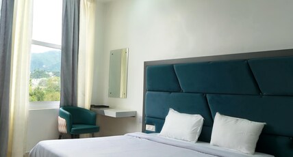 Nagarkoti Residency Inn Room Type - Deluxe Room with Hill View