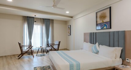 HOTEL TGR Room Type - Premium Room
