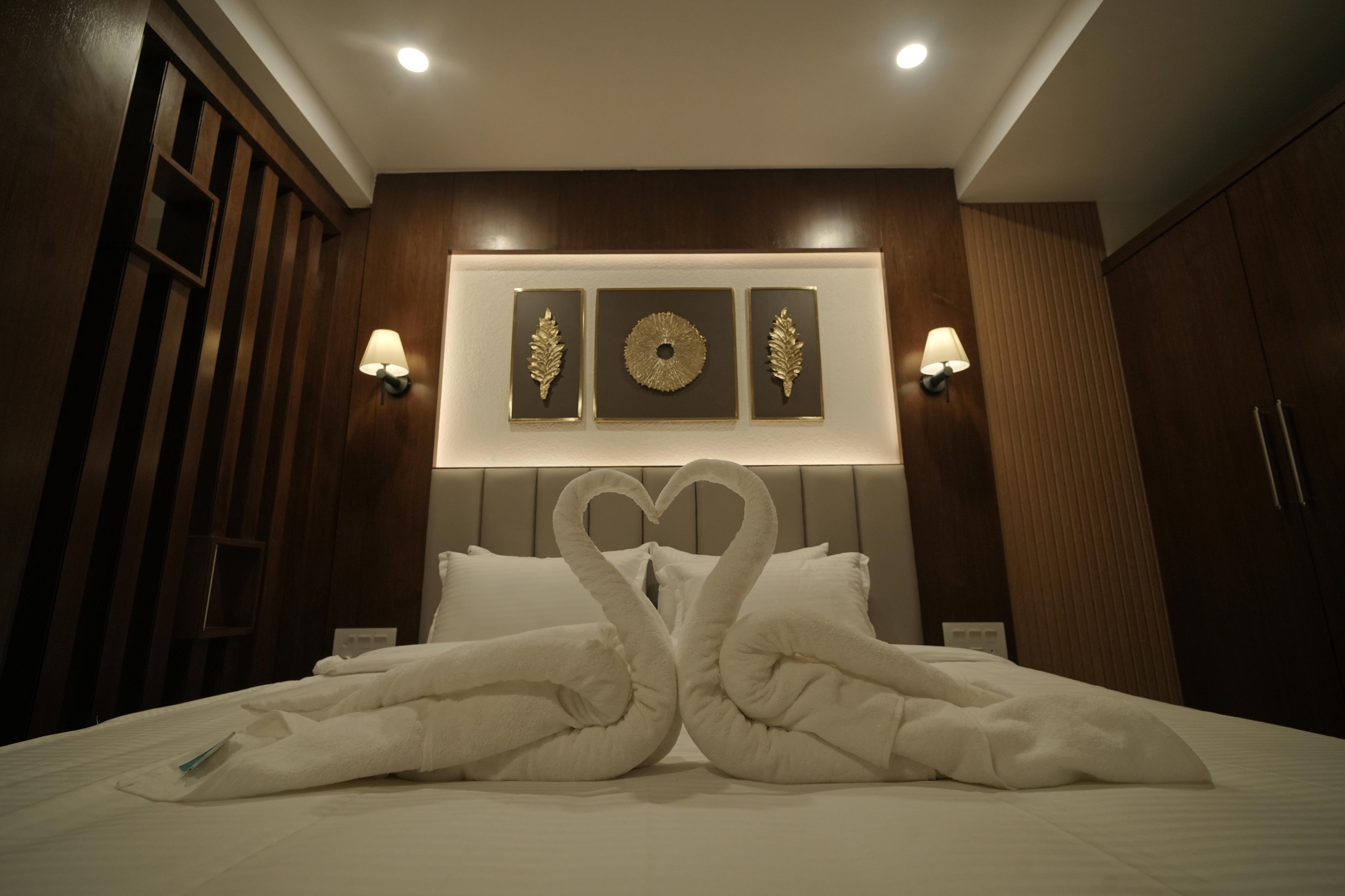 NARMADA RESIDENCY HUBLI Room Type - Deluxe Room